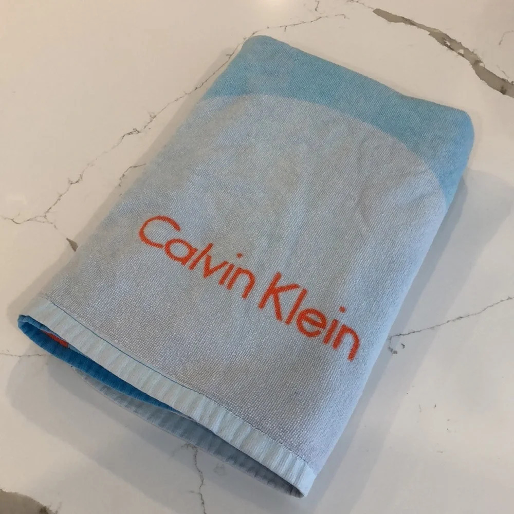 Calvin  Klein one summer beach towel blue orange